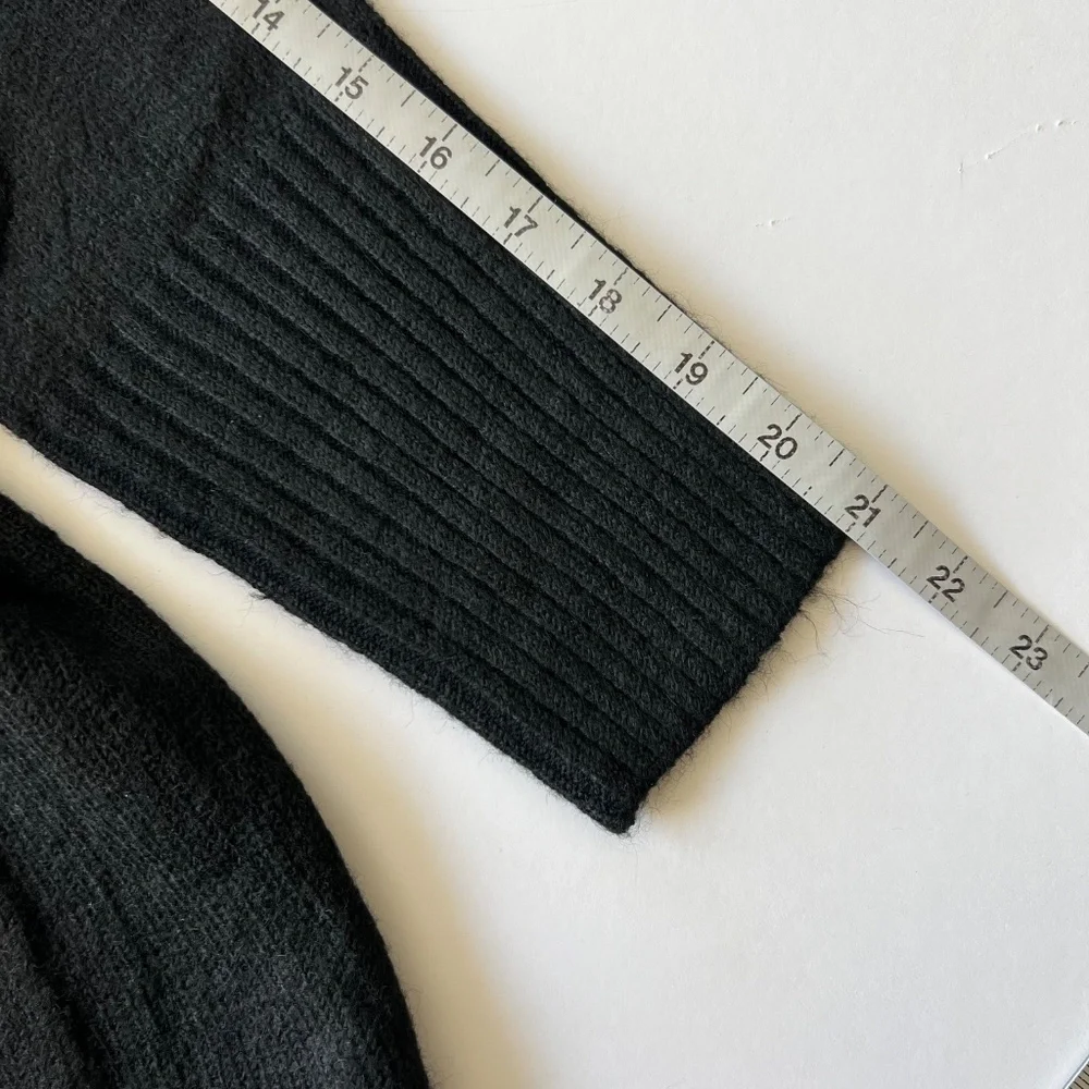 NWT Cielo Knit Open Front Cardigan Women's Size Medium Black Long Sleeve Sweater
